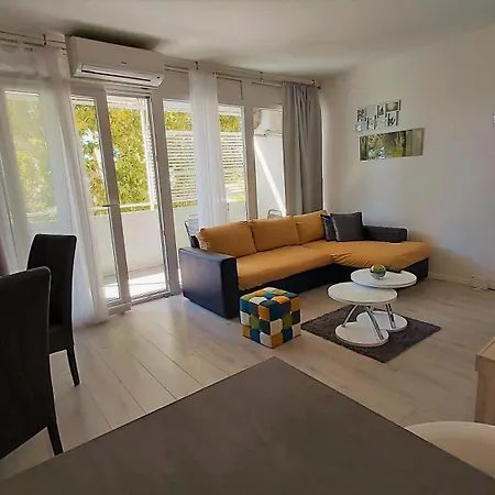 Apartman Punta Omis