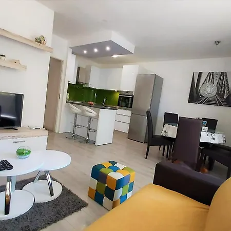 Apartman Punta Omis