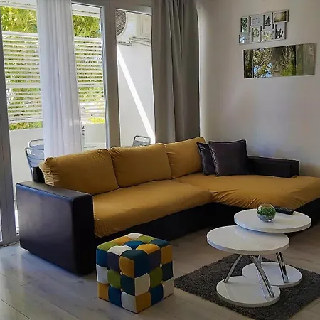 Apartman Punta Omis